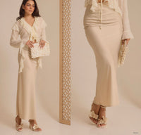 Falda satín beige