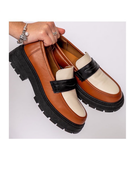 Zapatos chunky negro, camel y hueso