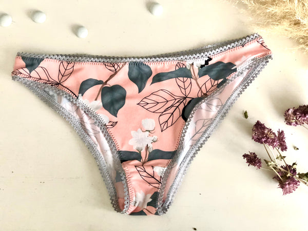Bikini flores gris y rosa